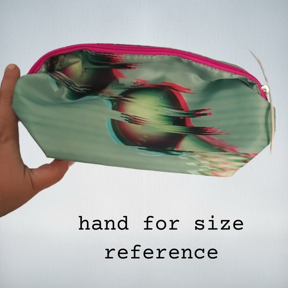 *🆕*NWOT* CLINIQUE | Green rectangular fabric makeup pouch with pink zip - Picture 7 of 12